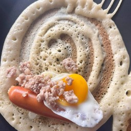โตเกียว - ไข่ + ไส้กรอก
