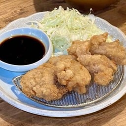 B3-1 ข้าวหน้าไก่คาราเกะ / ထမင်းပါကြက်သားခါရာကေ့