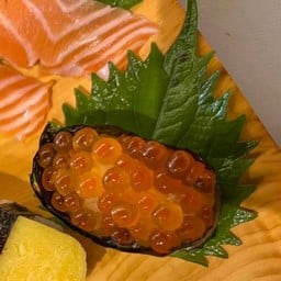 E17 ซูชิไข่แซลมอน