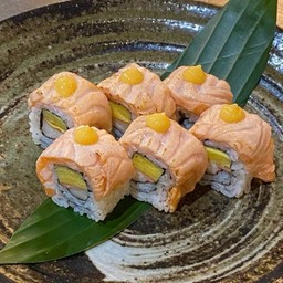 J7 โรลแซลมอนเบิร์น