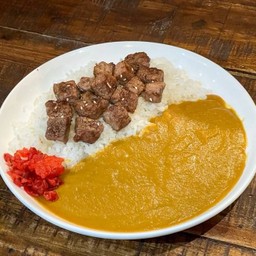 K2 ข้าวแกงกะหรี่เนื้อโคขุนออสเตรเลีย(บด)