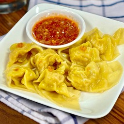 เกี๊ยวลวกจิ้ม