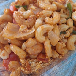 ผัดมักกกะโรนี