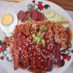 ข้าวหมูแดง+หมูกรอบ