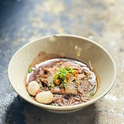 ก๋วยเตี๋ยวหมูน้ำตก