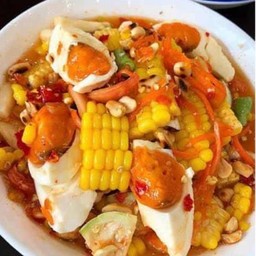ตำข้าวโพดไข่เค็ม