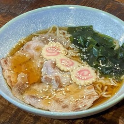 L1 ราเมงโชยุ ရှိုယူရာမင်