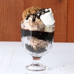 Choc Chip O Crunchy Sundaes