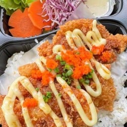 ป้าลี่เทอริยากิแอนกระเพรา