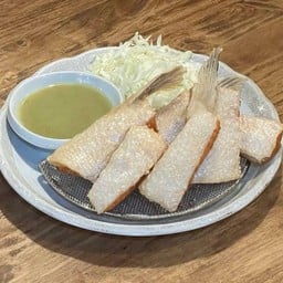 M14 ท้องแซลมอนทอด / ထောင်ဆယ်မွန်းထေါ့ဆယ်မွန်းဗိုက်သားကြော်