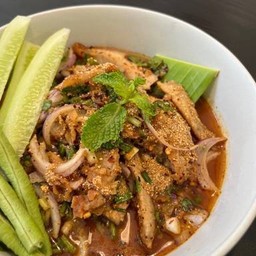 น้ำตกคอหมู