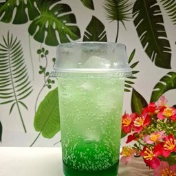 อู่ข้าว อู่น้ำ🍚🍵 I don't know if my heart is pounding because of the coffee or you.