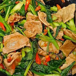 ข้าว คะน้า หมูชิ้น