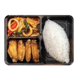 ข้าวสวย(ปลาหมึกผัดพริกเผา+ปีกไก่ทอด)