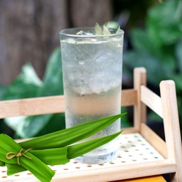 น้ำใบเตย (Pandan Drink)