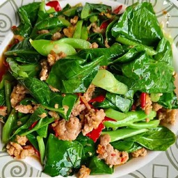 ข้าว คะน้า หมูสับ