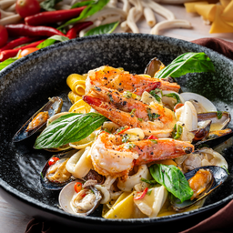 Pappardelle Seafood