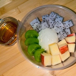 Size M องุ่นไซมัสคัท+แอปเปิ้ลแดง+แก้วมังกร