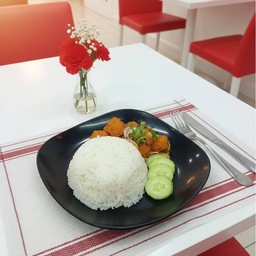 ข้าวยำไก่แซ่บ