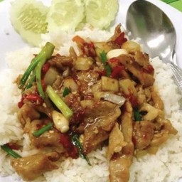 ข้าวผัดพริกเผาหมูชิ้น