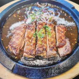 ไก่ย่างกระทะร้อน