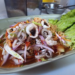 มาม่าหมึกสาย