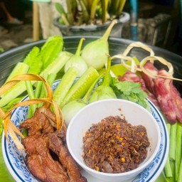 เฮียบิว กะ เถ้าแก่ปิ๋ว หมูพวง