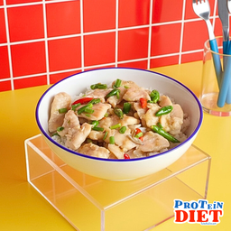 ข้าวอกไก่นุ่มผัดพริกขี้หนูสวน