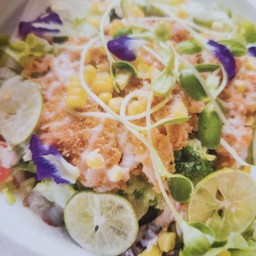 สลัดซอสมะนาว