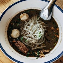 ก๋วยเตี๋ยวหมูน้ำตก