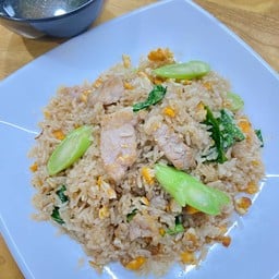 ร้านเจ้น้อง เตี๋ยว-ตุ๋น-ตามสั่ง