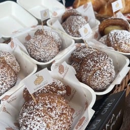 Osaka Cream Puff