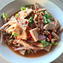 ยำหมูยอ