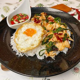 ลำขนาดผัดกะเพรา(สูตรต้นตำหลับ)