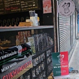 Moka Mania - Sukhumvit 23 กาแฟสดหม้อต้ม ซ.สุขุมวิท23 Sukhumvit 23