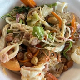 ยำวุ้นเส้นรวมมิตร
