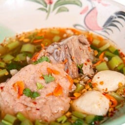 ก๋วยเตี๋ยวปากหม้อย้อนยุค เมืองทองธานี สาขาเมืองทองธานี