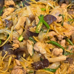 ไก่ผัดขิง