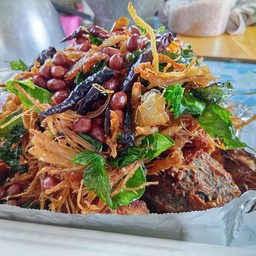 ปลาช่อนทอดสมุนไพร