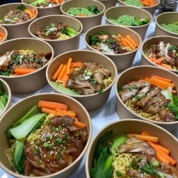 Bamee Yakai บะหมี่ยากิไก่ เมืองคลองหลวง