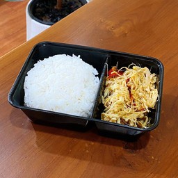 ข้าว+คั่วหน่อไม้