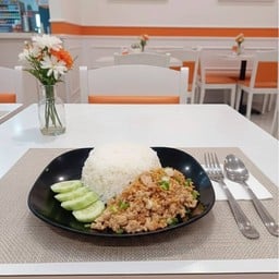 ข้าวไก่สับผัดกระเทียม