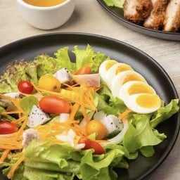 สลัดไข่ต้ม