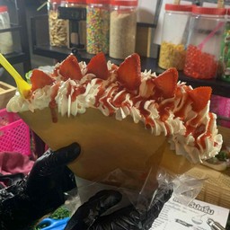 วิปครีม+สตอเบร์รี้สด