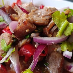 ยำคอหมูย่าง รีบสั่งนะก่อนจะหมด (ทางร้านไม่แยกน้ำยำ/อื่นๆ)