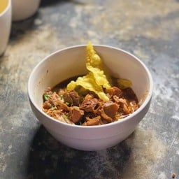 ก๋วยเตี๋ยวหมูตุ๋นต้มยำมะนาวแท้(หมูตุ๋นต้มยำมะนาว)