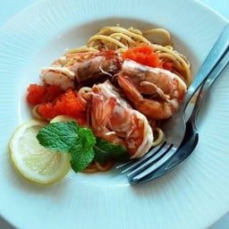 สปาเก็ตตี้ผัดพริกเผากุ้ง ไข่กุ้ง