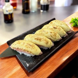 ซูชิแซลมอนชีส5คำ