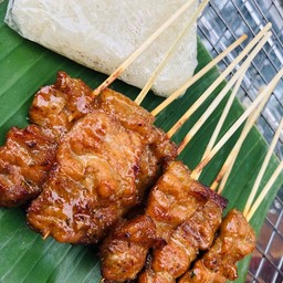 หมูปิ้งชุดใหญ่ หมูปิ้ง12ไม้+ข้าวเหนียว 2 ห่อ