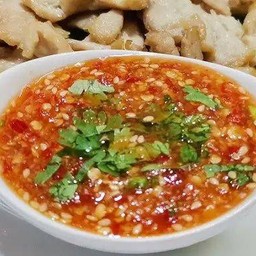 น้ำจิ้มสามรสขวดละ55บาท